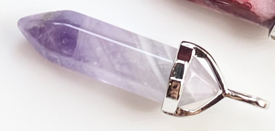 Double Point Pendant Necklace