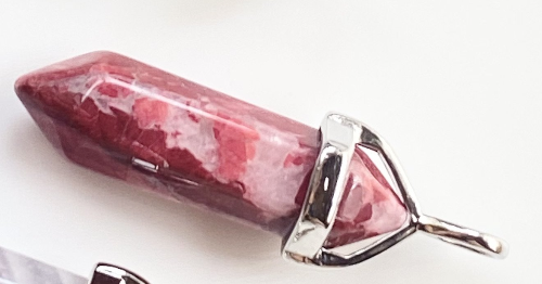 Double Point Pendant Necklace