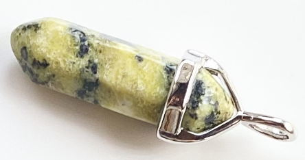 Double Point Pendant Necklace