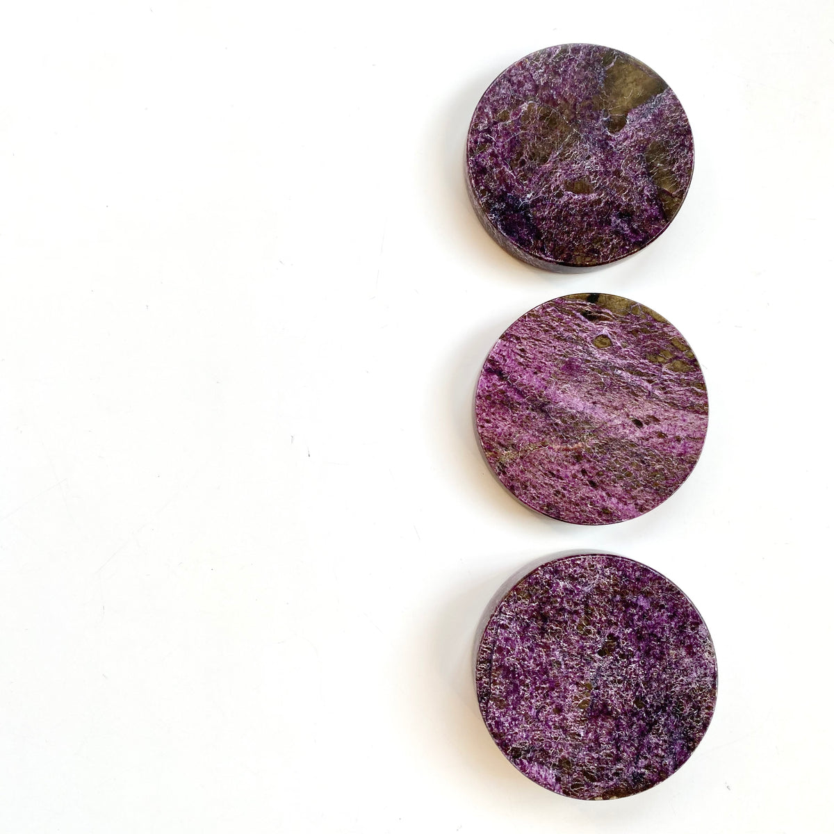 Atlantisite (Stichtite Serpentine)